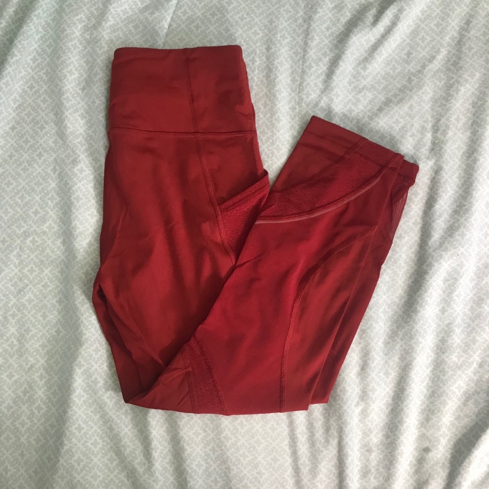 dark red lululemon mid length leggings